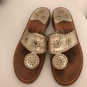 Jack Rogers Hamptons Flat Narrow in Platinum